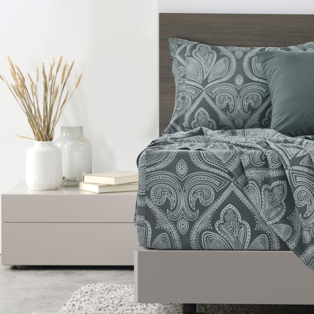 Queen Bed Sheets Set - 6 Piece Brushed Microfiber Bed Sheet - Shrinkage and Fade Resistant - (Queen, Grey) - Image 6
