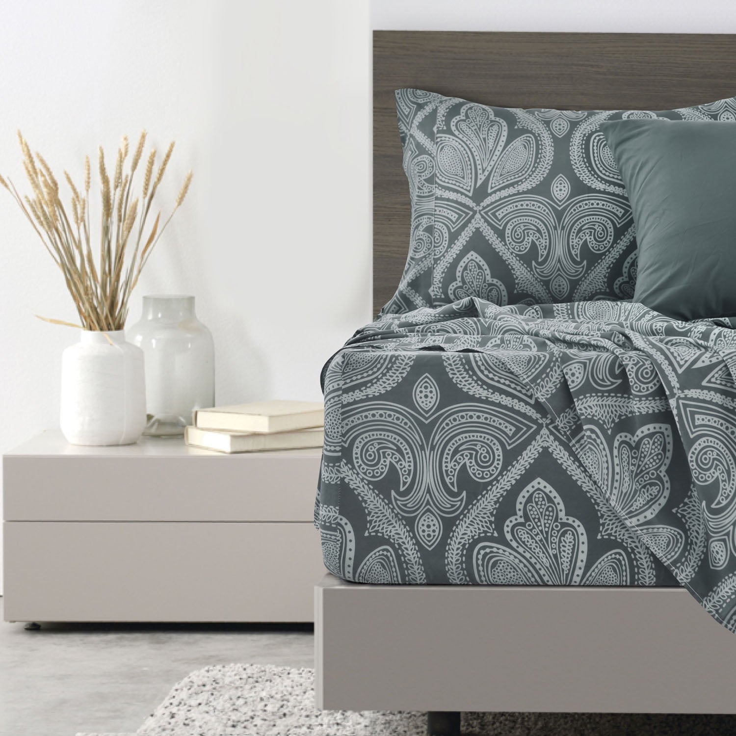 Queen Bed Sheets Set - 6 Piece Brushed Microfiber Bed Sheet - Shrinkage and Fade Resistant - (Queen, Grey) - Image 6